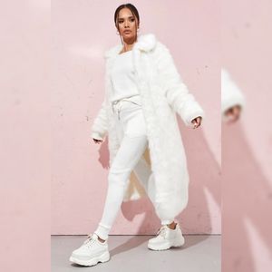 White Jogger Jumper Set